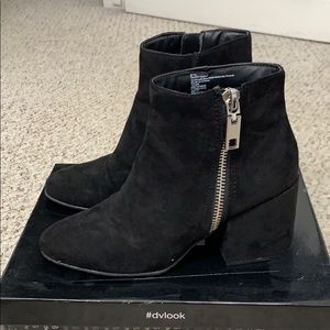 Cute zip up black booties